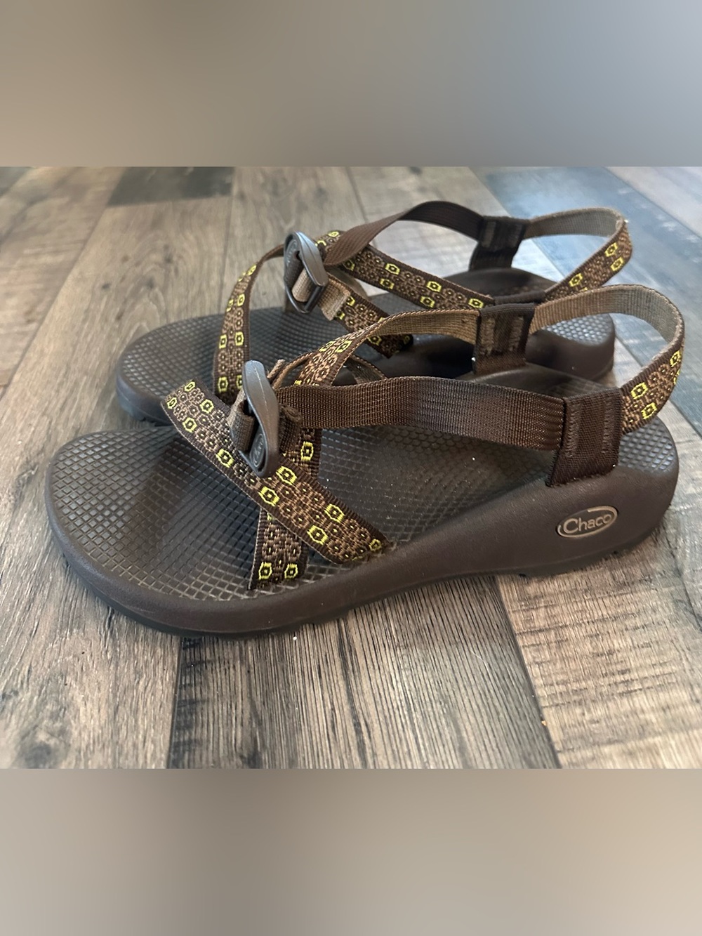 Chaco Z1 Yampa Sandals Brown & Yellow Women’s Size 11